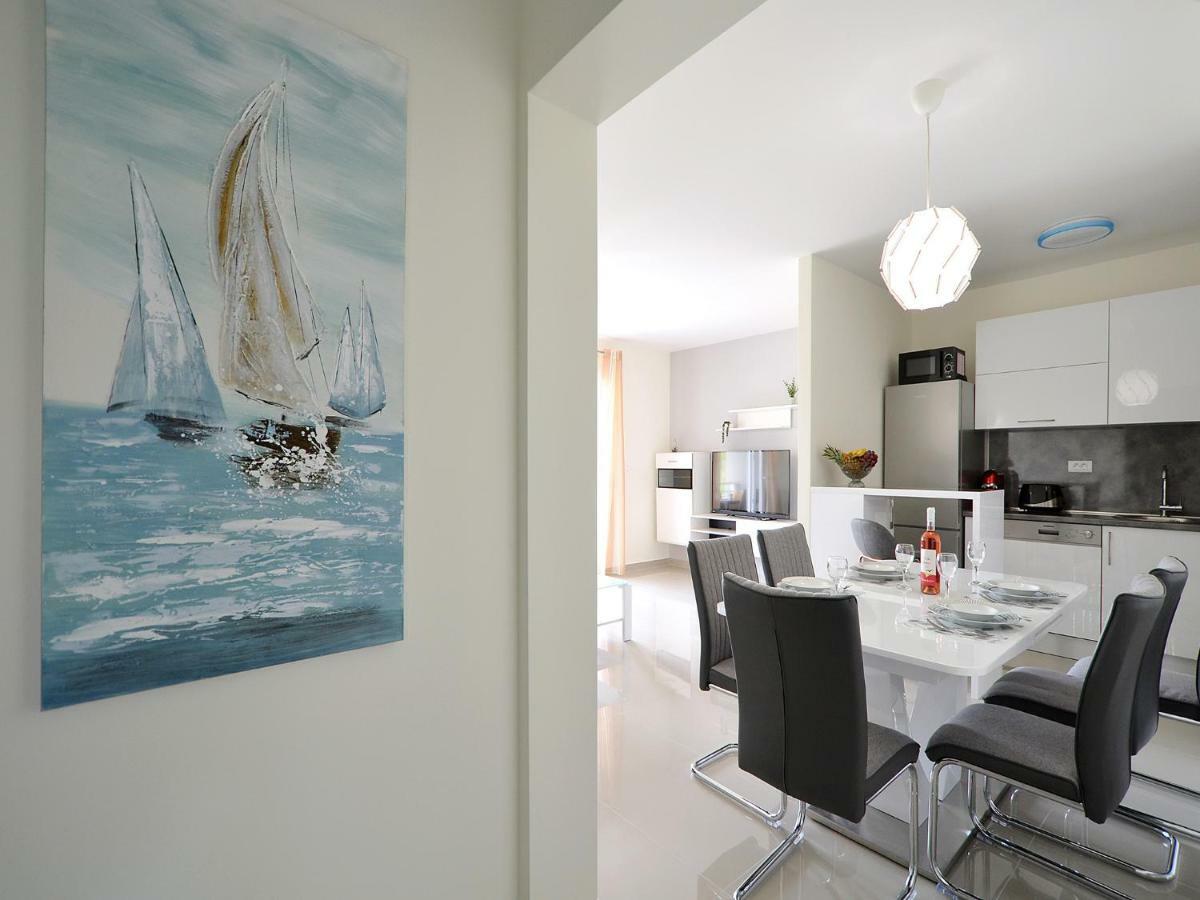 Ferienwohnung sunshine Trogir Exterior foto