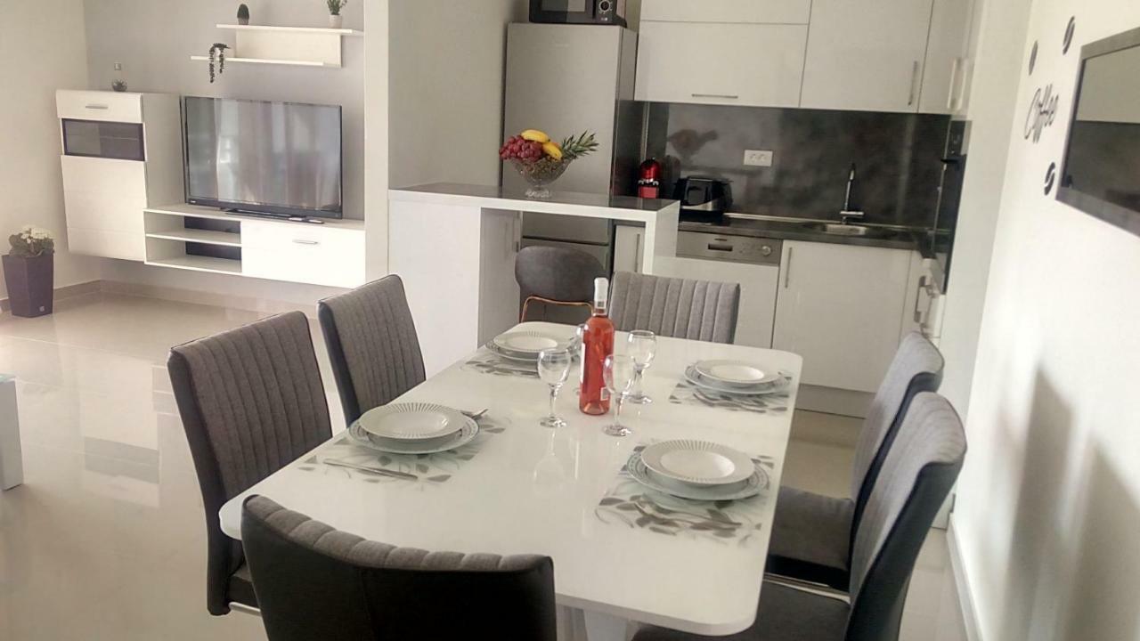 Ferienwohnung sunshine Trogir Exterior foto