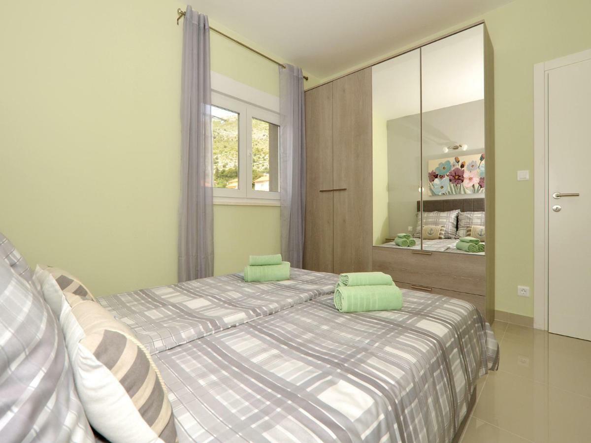 Ferienwohnung sunshine Trogir Exterior foto