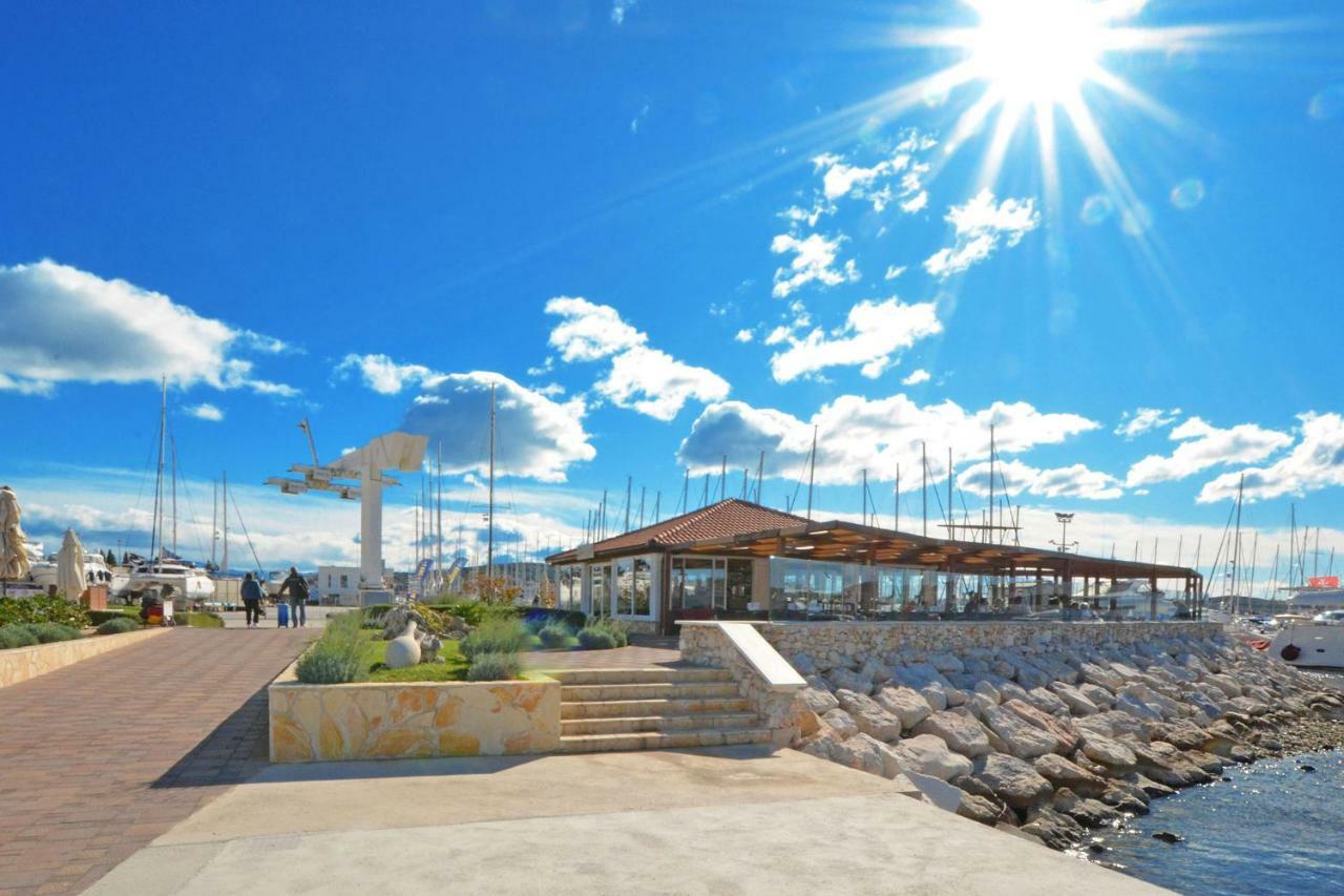 Ferienwohnung sunshine Trogir Exterior foto